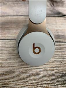 Beats solo pro more matte collection hot sale